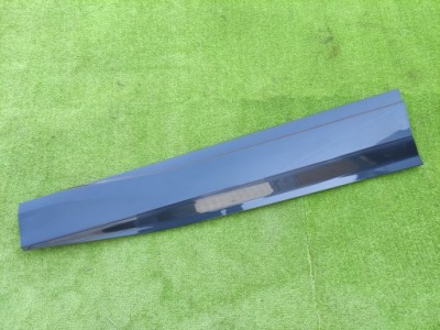 Audi q4 e-tron молдинг двері права передня перед фото №1