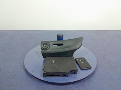 Renault clio iv считыватель карта карта 285900636r фото №1