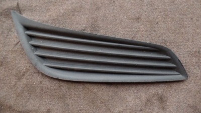 Решітка радіатора решітка бампера ліва opel astra k 5 фото №1