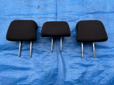 Peugeot 208 подголовники задний сиденье фото №1