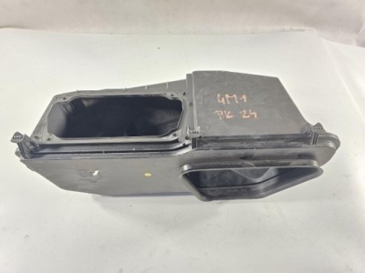 Audi q7 4m корпус впуск воздуха 4m1815389 фото №1