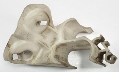 Кронштейн трубки заливної рідина омивача bmw 5 f10 7178750 фото №1