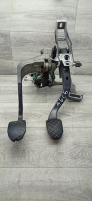 Audi a6 c5 педаль сцепления тормоза фото №1