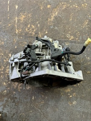 Коробка передач передач renault megane iv scenic iv 1.3 tce механическая коробка передач tl4350 фото №1