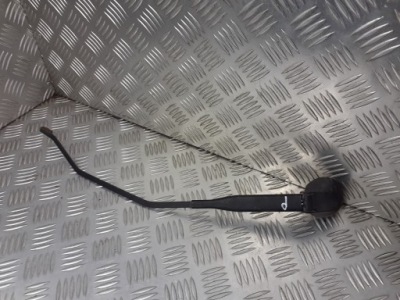 Важіль двірники праве smart fortwo 0001395v004 фото №1