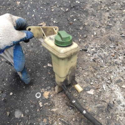 Бачок жидкость усилителя audi a4 passat b5 фото №1