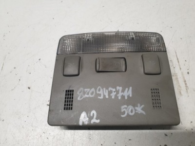 Лампа потолочный потолок audi a2 8z0947711 фото №1