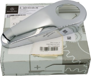 Захист сидіння хром mercedes r107 a1079130528 фото №1