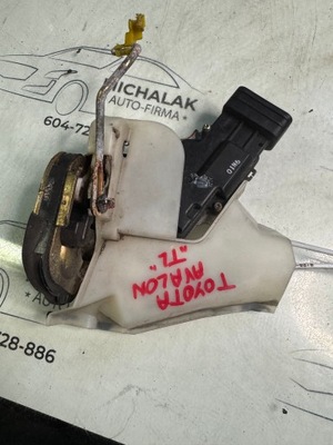 Toyota avalon ii замок дверь левый задняя фото №1