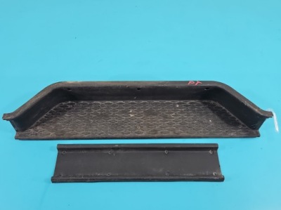 Підніжка поріг накладка iveco daily v 14-19 фото №1