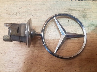 EMBLEMAT ZNACZEK LOGO MASKI MERCEDES W213
