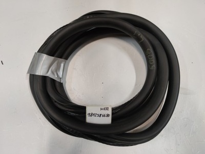 Peugeot 5008 ii прокладка двері лівий задня 9812586680 фото №1