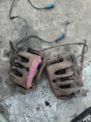 Mercedes sprinter 906 2.2 cdi супорт правий перед фото №1