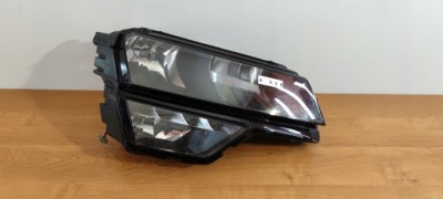 Skoda оригінальний номер 57b941016a лампа передня p фото №1