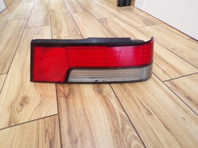 Скло фари лампи правий задня peugeot 405 фото №1