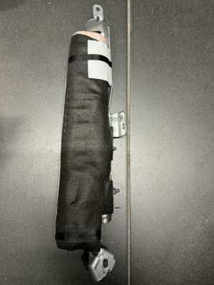 Volvo xc60 ii 2018 2020 подушка подушка безопасности сиденье правая сиденья фото №1