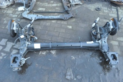 Peugeot rifter подвеска балка задняя 25r фото №1