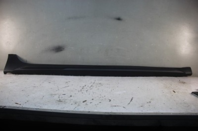 Молдинг порог правая audi a4 b9 lift kombi allroad 8w9853860j фото №1