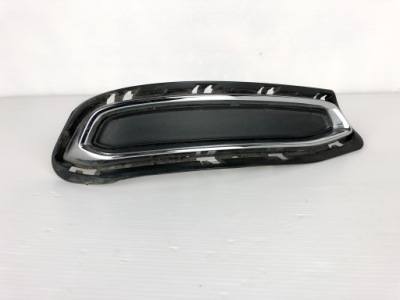 Audi оригинальный номер 4k0807319 решётка бампера фото №1