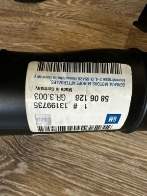 Труба заливной топлива v-c бензин оригинальный номер 13199735 фото №1