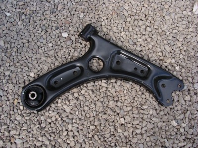 Важіль правий hyundai kona 2018 фото №1