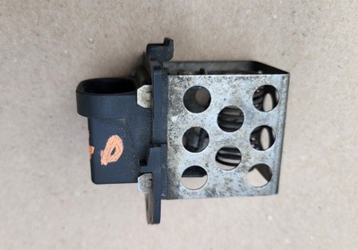 Резистор резистор вентилятор renault kangoo i lift оригінальний номер 8200045082 фото №1