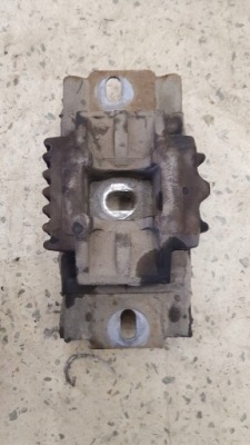 Подушка кронштейн двигателя ford fusion 1.4tdci фото №1