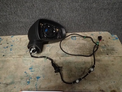 Зеркало правое audi a1 6pin фото №1