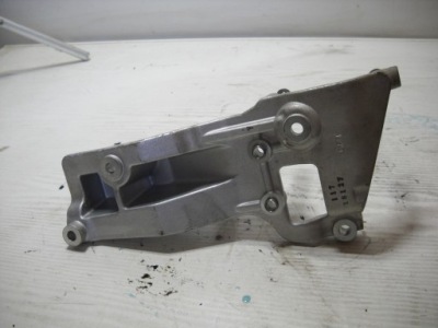 Кронштейн компресора кондиціонер outlander iii 2,2 did фото №1