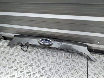 Ford mondeo mk5 fusion накладка кришки задня фото №1