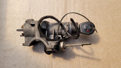 Seat ibiza iii замок запалювання ключ вкладка 4b0905851c фото №1