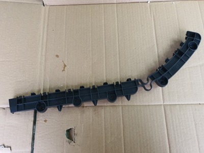 Mitsubishi outlander 2013-2021 направляющая левый задняя фото №1