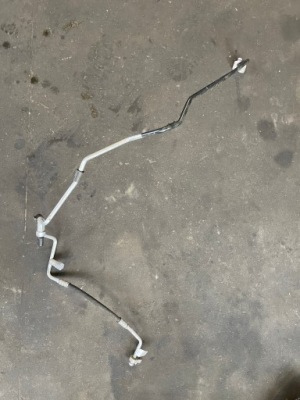 Audi q3 8u шланг кондиционера 8u0816741e фото №1