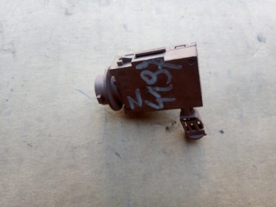 Audi оригінальний номер 4h0907658 датчик повітря фото №1