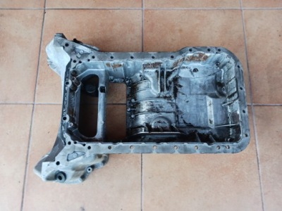 Поддон масляная mercedes 3,5 cgi r2720142102 фото №1