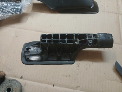 Suzuki jimny кронштейн рейлинг правый задняя фото №1