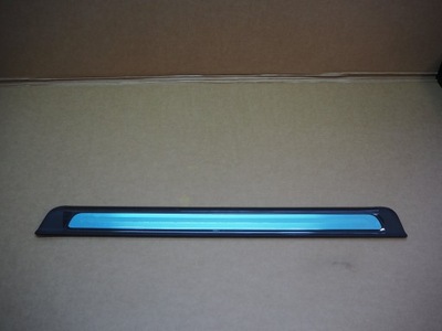 Audi tt 8s молдинг порог левая 8s0853491b фото №1