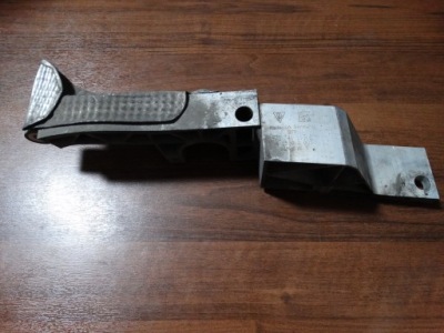 Кронштейн подрамник перед правый porsche panamera 970 1 фото №1