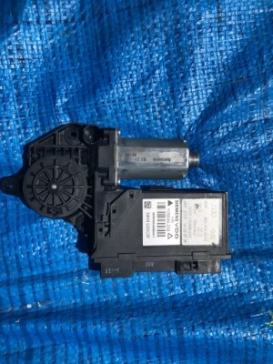 Моторчик модуль стекло правый задняя audi a4 b7 фото №1