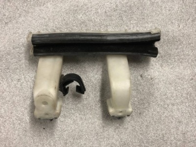 Renault megane iv направляющая стекло правая передняя 802202206r фото №1