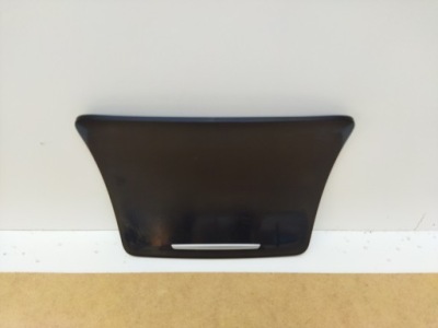 Mercedes c-klasa w205 накладка декоративная бардачка фото №1