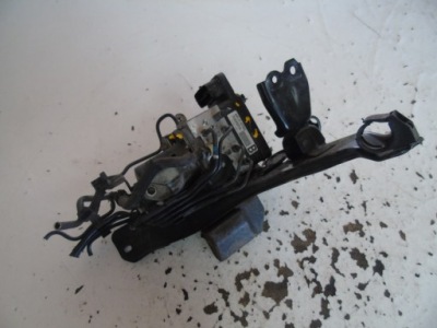 Насос abs toyota prius ii 44510-47050 фото №1