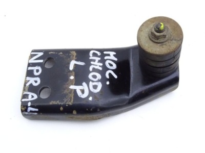 Isuzu n35 n75 npr 3.0 tdi кронштейн радіатора ліва фото №1