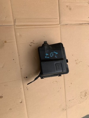 Корпус корпус предохранителей peugeot 207 фото №1