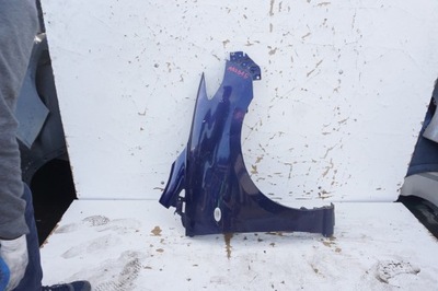 Крила правий перед mazda 5 фото №1