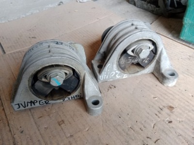Подушка кронштейн двигателя citroen jumper 1335127080 фото №1