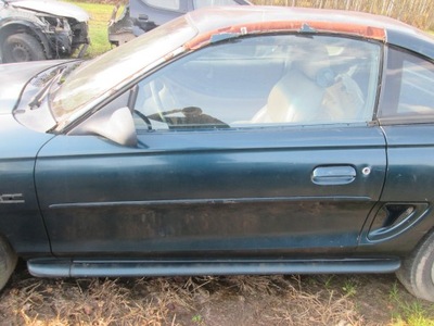 Двері ліва перед ford mustang iv 93-99 gt фото №1