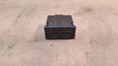 Dodge charger 2018 разъём / соединитель usb фото №1