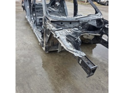 Чверть лонжерон підкрилок правий audi a5 8w od 2016 roku ! фото №1