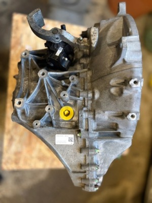 Коробка передач передач 6 mercedes sprinter 910 w910 a9103601610 фото №1